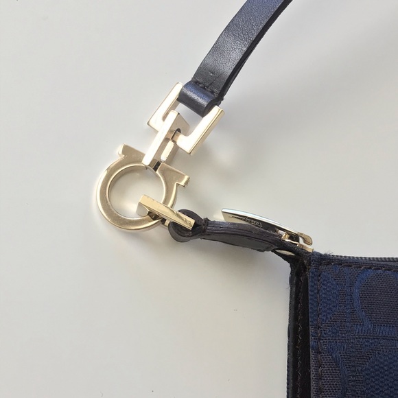 SALVATORE FERRAGAMO Vintage Mini Bag EUC! - Picture 3 of 12